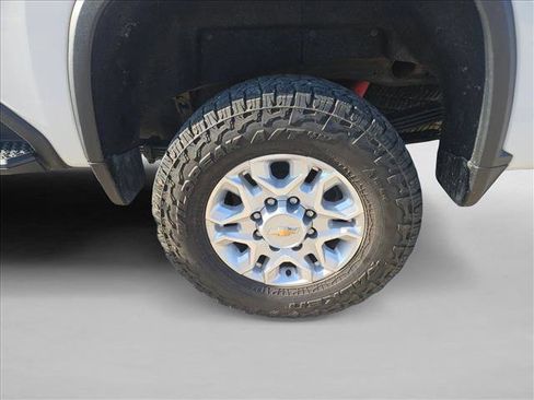 Used 2023 Chevrolet Silverado 2500 LT w/ Convenience Package image 6