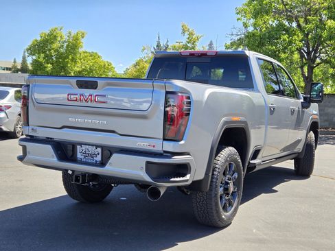 New 2026 GMC Sierra 2500 AT4 w/ AT4 Premium Plus Package AWD/4WD image 4