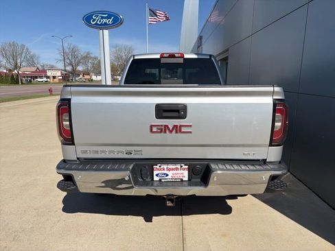 Used 2018 GMC Sierra 1500 SLT w/ SLT Premium Package AWD/4WD image 4