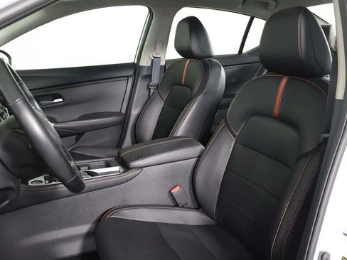 Used 2023 Nissan Sentra SR w/ SR Premium Package FWD image 27