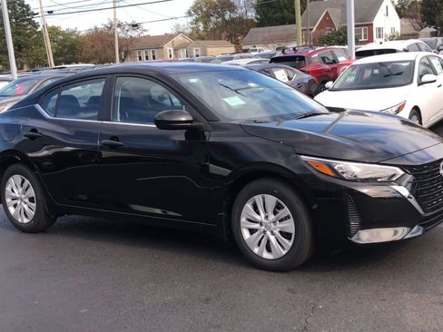 New 2025 Nissan Sentra S image 2