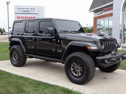Used 2025 Jeep Wrangler Unlimited Rubicon 392 image 3