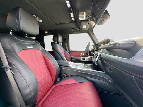Used 2025 Mercedes-Benz G 63 AMG 4MATIC image 30