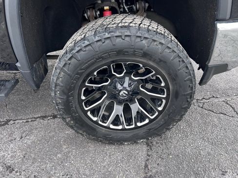 Used 2022 Chevrolet Silverado 2500 LT w/ Convenience Package image 7