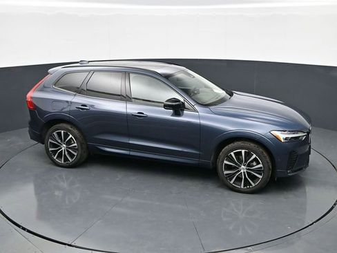 Used 2025 Volvo XC60 B5 Plus AWD/4WD image 27