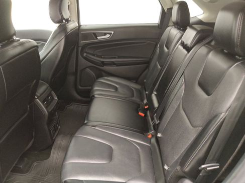 Used 2015 Ford Edge Titanium w/ Equipment Group 301A AWD/4WD image 18