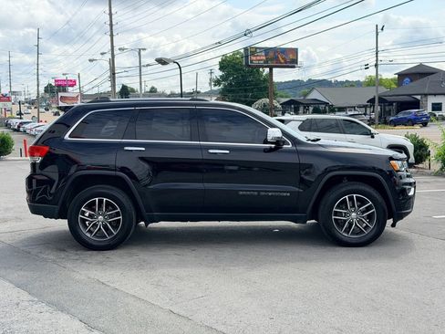 Used 2018 Jeep Grand Cherokee Limited AWD/4WD image 7