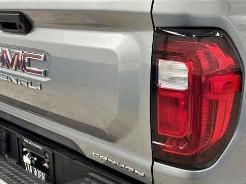 Used 2024 GMC Canyon Denali image 35