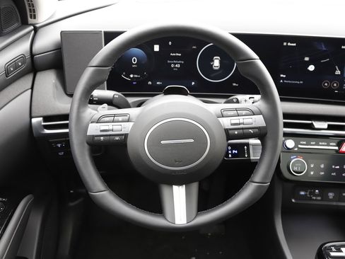 New 2026 Hyundai Tucson Limited image 18