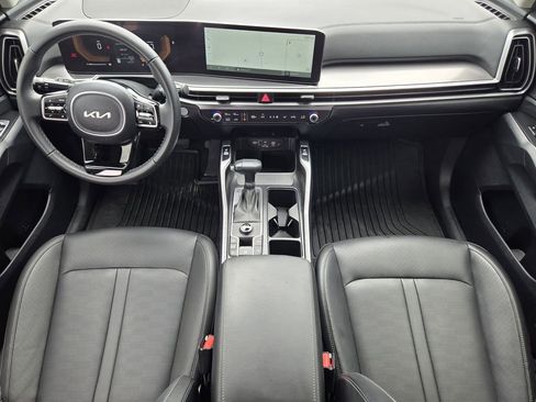 Used 2025 Kia Sorento S FWD image 24