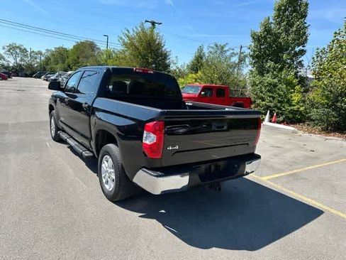 Used 2017 Toyota Tundra SR5 w/ SR5 Upgrade Package AWD/4WD image 13