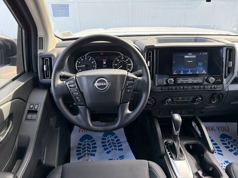 Used 2025 Nissan Frontier S image 21