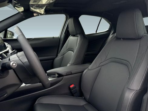 New 2026 Lexus UX 300h FWD image 5