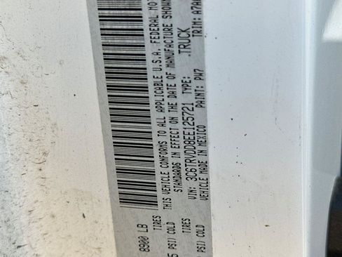 Used 2014 RAM ProMaster 2500 w/ Interior Convenience Group image 7