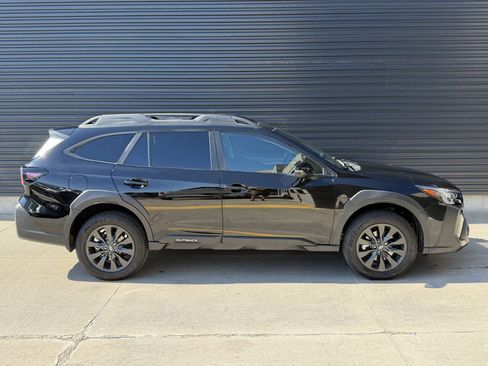 Used 2025 Subaru Outback Onyx Edition w/ Popular Package #2 AWD/4WD image 10