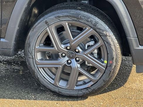 New 2026 Jeep Compass Latitude AWD/4WD image 7