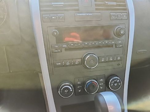 Used 2008 Pontiac Torrent 2WD w/ Preferred Package image 16