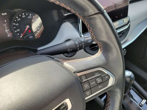 Used 2022 Jeep Compass Limited image 28