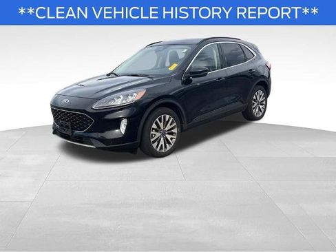 Certified 2020 Ford Escape Titanium AWD/4WD image 2