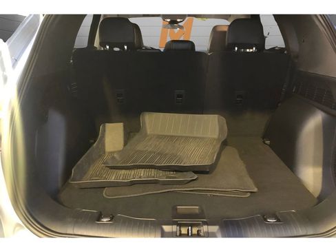 Used 2022 Ford Escape SEL image 8