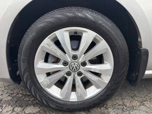Used 2015 Volkswagen Golf TDI S FWD image 12