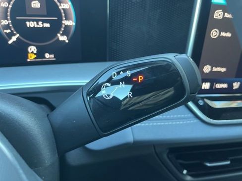 New 2026 Volkswagen Tiguan SE R-Line image 13