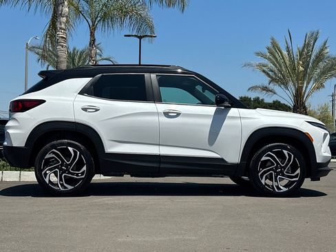 New 2026 Chevrolet TrailBlazer RS w/ Convenience Package AWD/4WD image 3
