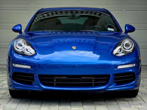 Used 2015 Porsche Panamera S image 27