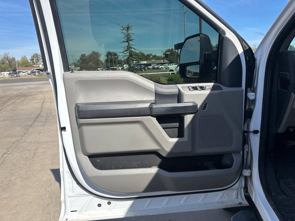 Used 2022 Ford F250 XL w/ STX Appearance Package AWD/4WD image 8