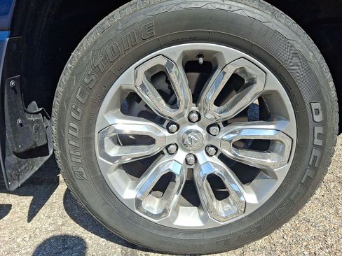 Used 2023 RAM 1500 Laramie AWD/4WD image 27