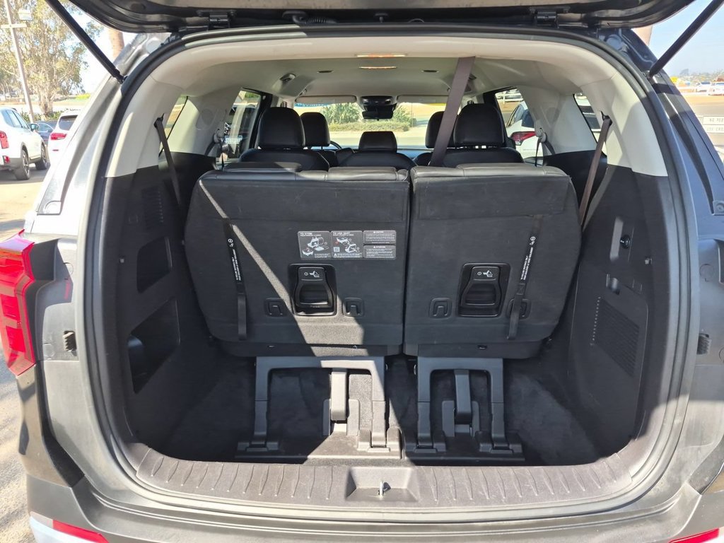 Certified 2026 Kia Carnival LXS FWD image 26