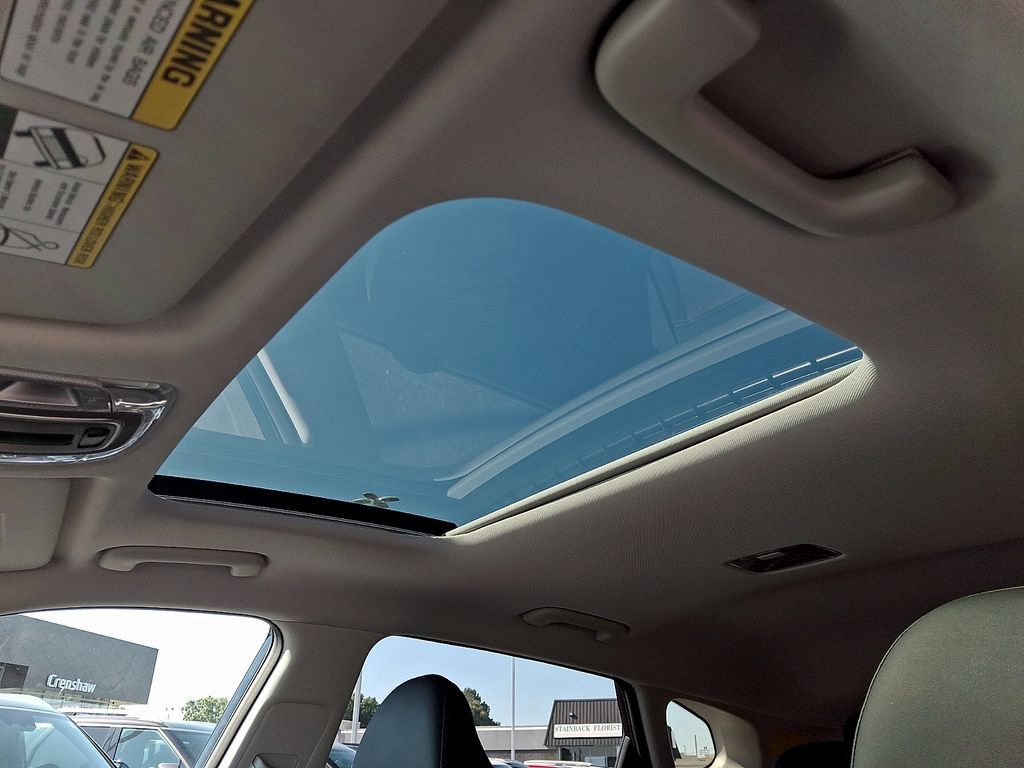New 2027 Hyundai Kona Limited FWD image 10