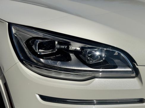 Used 2022 Lincoln Aviator Black Label w/ Dynamic Handling Package image 12