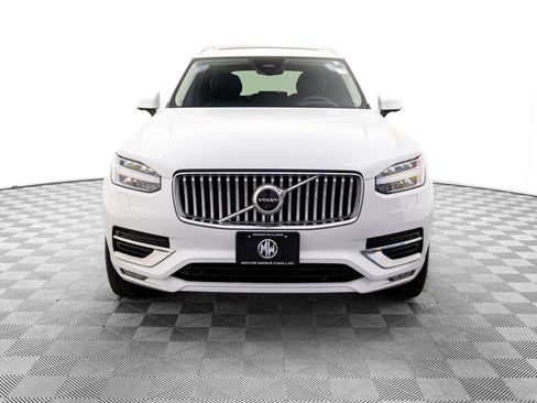 Used 2023 Volvo XC90 B6 Ultimate w/ Protection Package Premier image 8