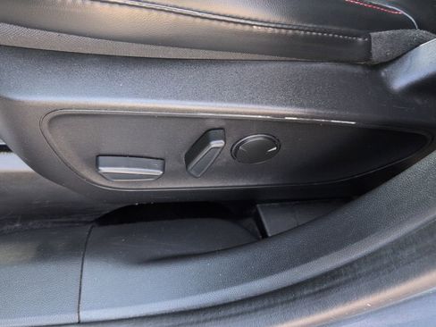 Certified 2023 Ford Escape ST-Line image 9