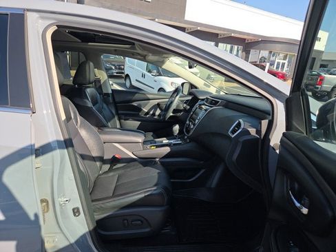 Used 2022 Nissan Murano SL w/ SL Moonroof Package image 14