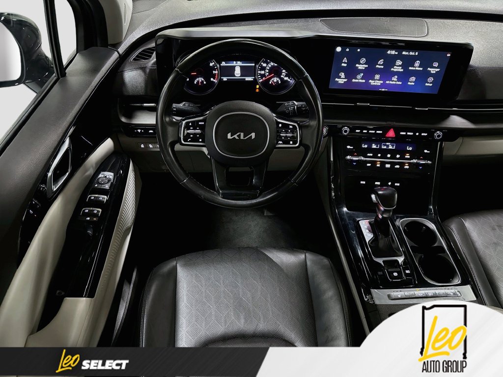 Used 2022 Kia Carnival EX FWD image 24