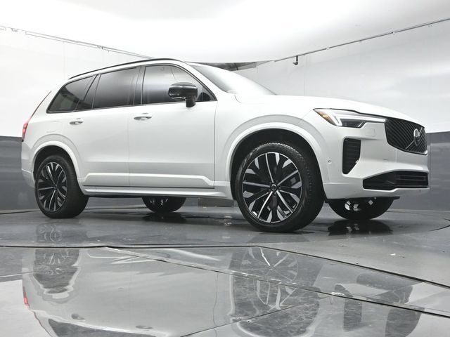 Certified 2026 Volvo XC90 B6 Ultra w/ Protection Package Premier AWD/4WD image 41