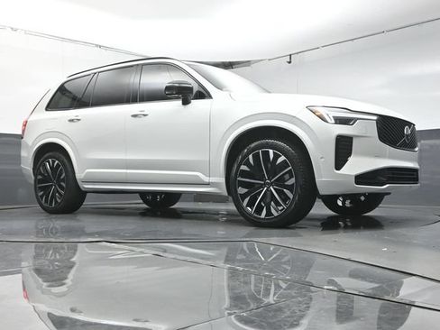 Certified 2026 Volvo XC90 B6 Ultra w/ Protection Package Premier AWD/4WD image 41