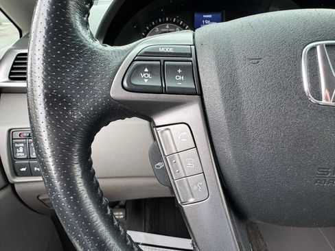 Used 2014 Honda Odyssey Touring Elite image 43