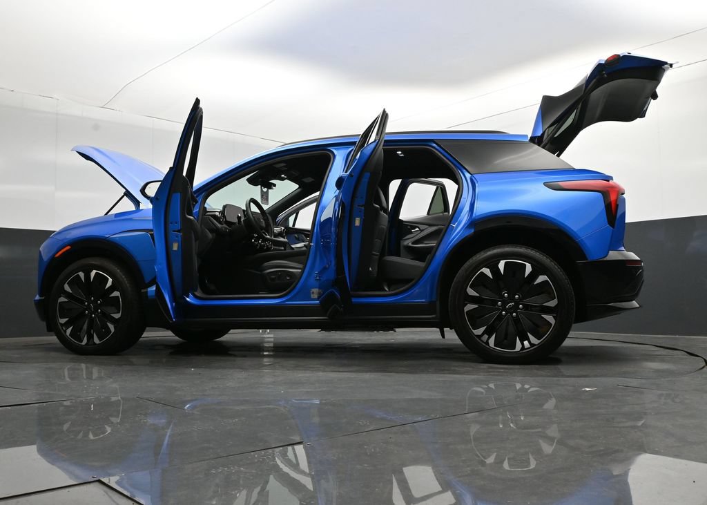 Used 2024 Chevrolet Blazer EV RS AWD/4WD image 35