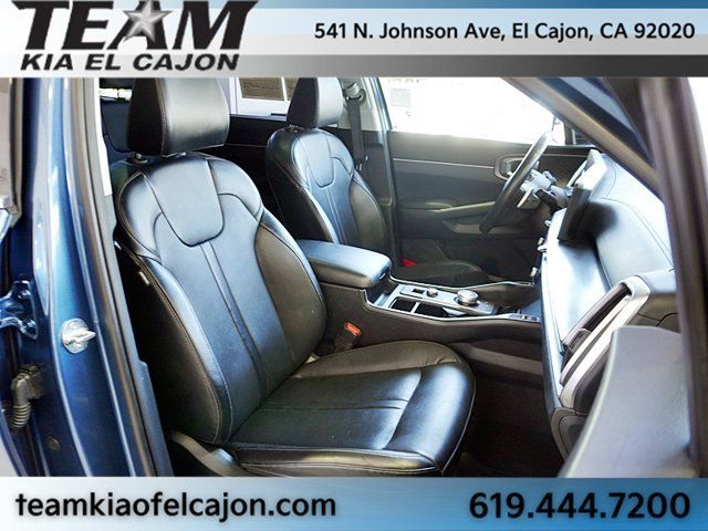 Certified 2025 Kia Sorento EX FWD image 13