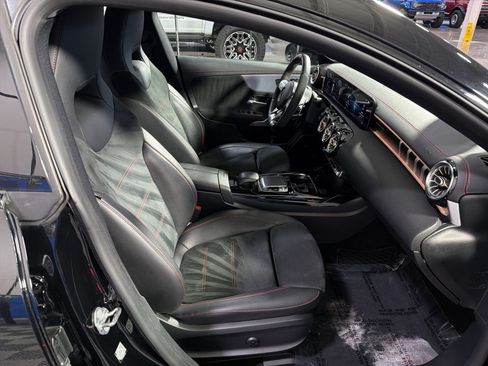 Used 2020 Mercedes-Benz CLA 35 AMG 4MATIC image 24
