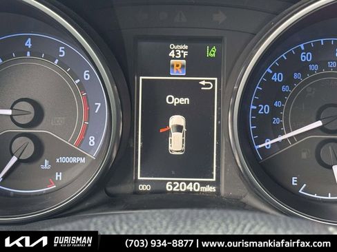 Used 2018 Toyota Corolla iM image 18