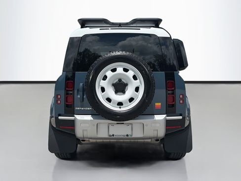 Used 2025 Land Rover Defender 110 S AWD/4WD image 4