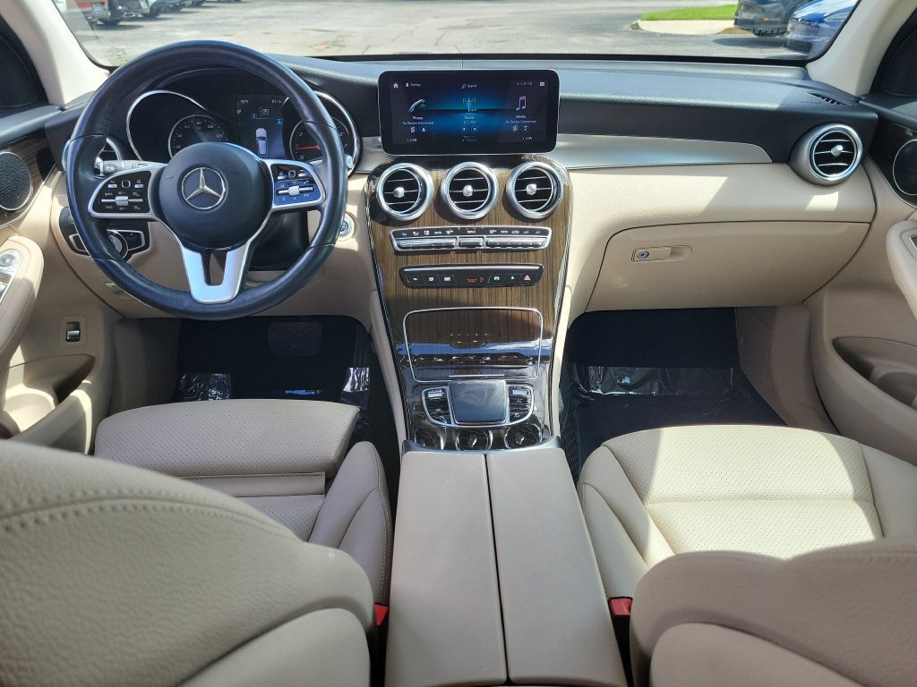 Used 2020 Mercedes-Benz GLC 300 4MATIC image 10
