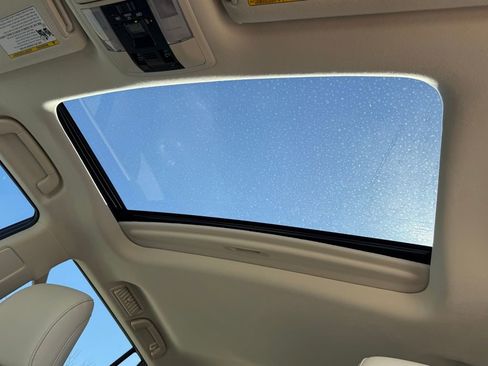 Used 2023 Lexus GX 460 Premium w/ Accessory Package image 10