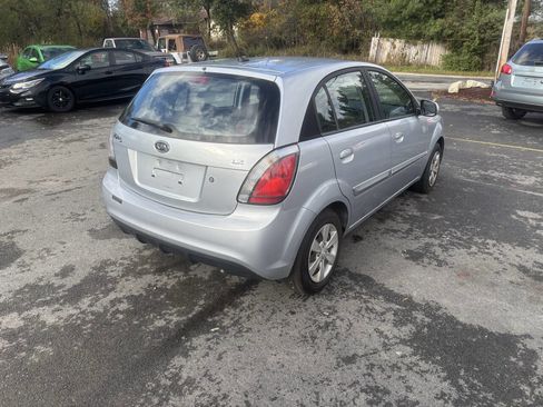 Used 2010 Kia Rio5 image 8