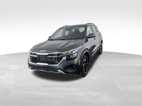 Certified 2024 Kia Seltos EX AWD/4WD image 5