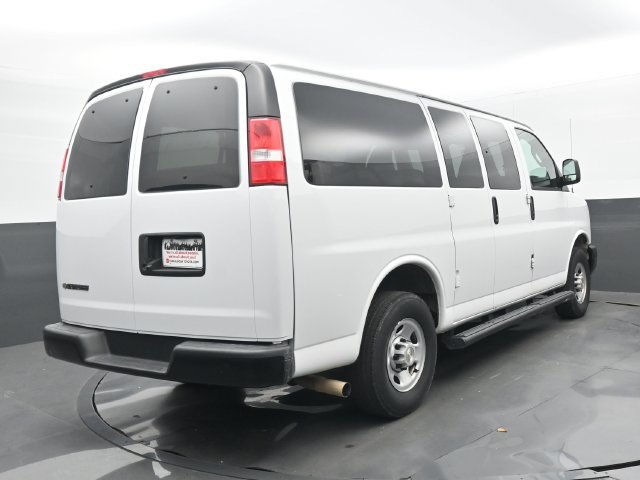 Used 2022 Chevrolet Express 2500 LS w/ Driver Convenience Package RWD image 6